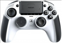 Der Revolution 5 Pro Controller ist ab sofort im Handel erhältlich