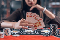 Wie spielt man Tisch-Spiele im Online Casino Magius?