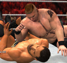 Brock Lesnar feiert Comeback in WWE 12