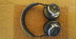 1More Triple Driver Over-Ear Headphones