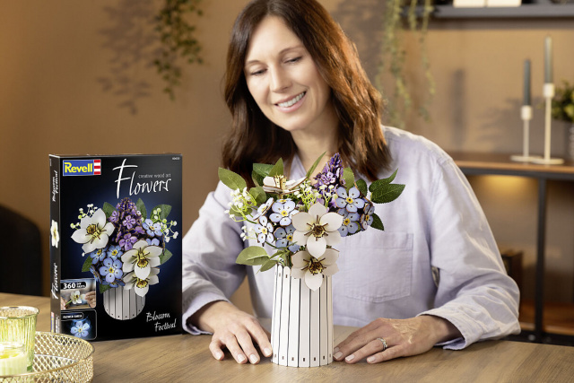 Blumen, die nie verwelken: Die neu﻿en Revell Flowers zum ValentinstagNews  |  DLH.NET The Gaming People